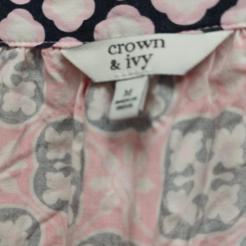 Crown & Ivy pink lacey sleeve top - M - Picture 8 of 9